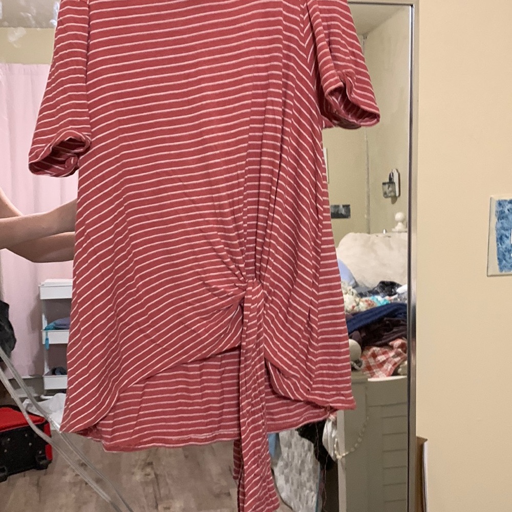 Red and white striped top-large in womens